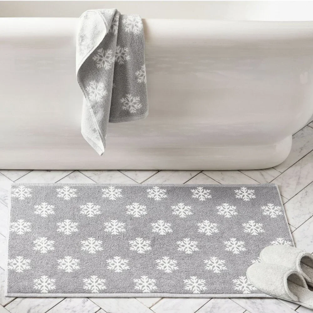 Pottery Barn Snowflake Bath Mat